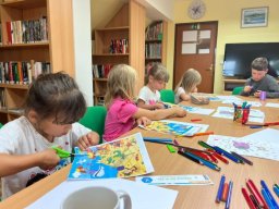 01___rozdavani_darku_predskolakum