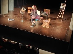 03_v_divadle_v_prachaticich