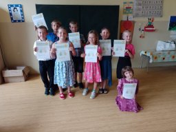 13___vysvedceni_u_prvnaku