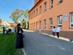 02_prvnaci_ve_skole