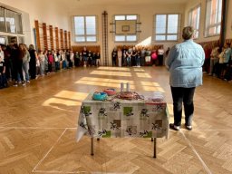 06__privitani_finalistu_a_oceneni_ve_skole