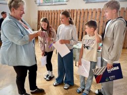13__privitani_finalistu_a_oceneni_ve_skole