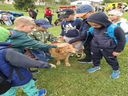 25_zacatky_prvnaku_ve_skole