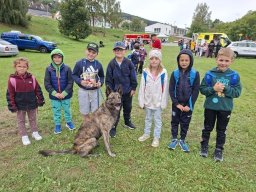 39_zacatky_prvnaku_ve_skole